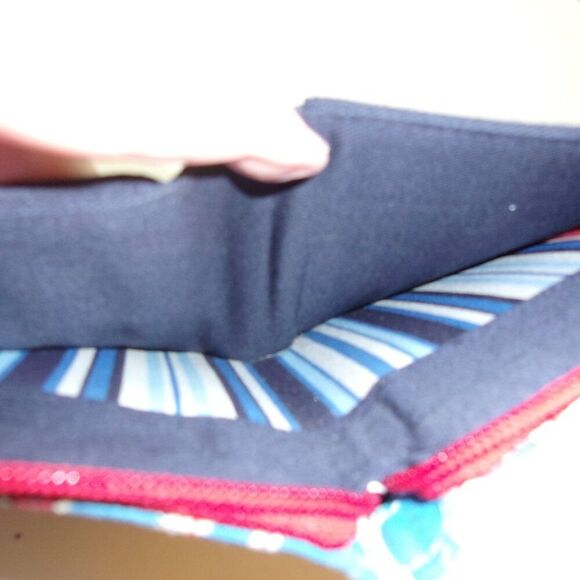 Vera Bradley Seaside Nautical Square Bi-Fold Wallet Red White Blue - Picture 4 of 5